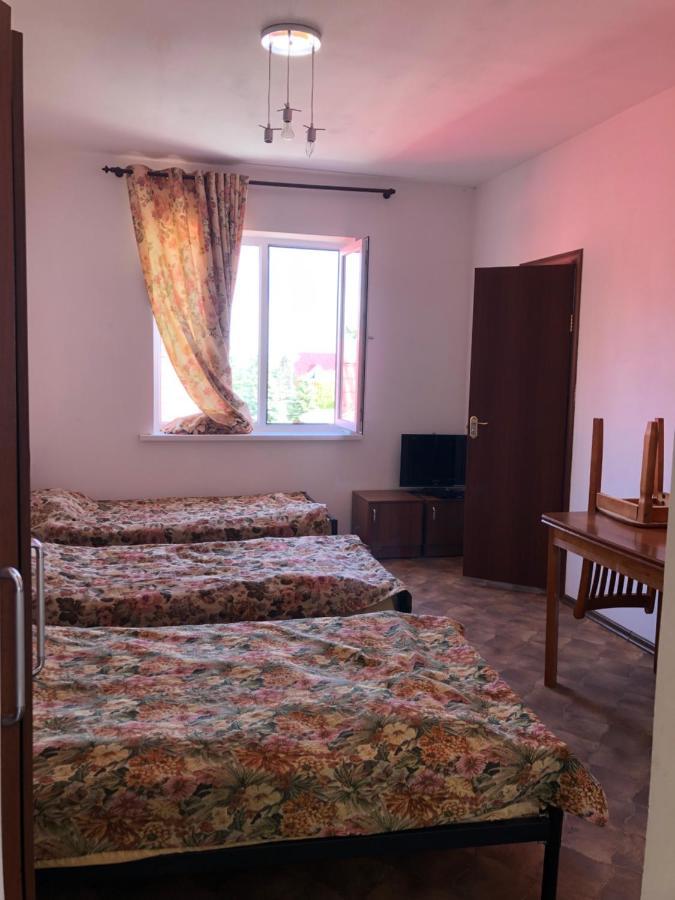 Гостевой Дом Айша Guest House Aisha Cholpon-Ata Ngoại thất bức ảnh