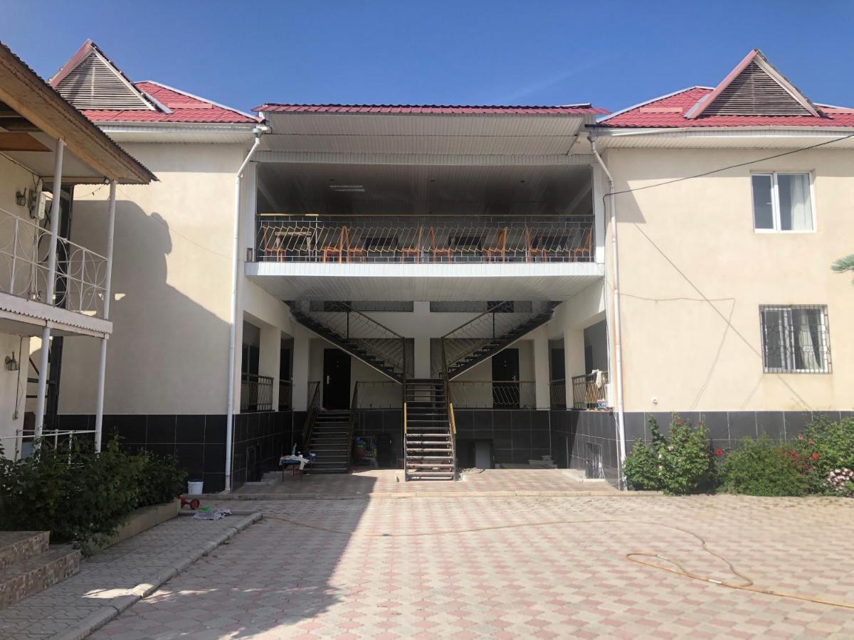 Гостевой Дом Айша Guest House Aisha Cholpon-Ata Ngoại thất bức ảnh