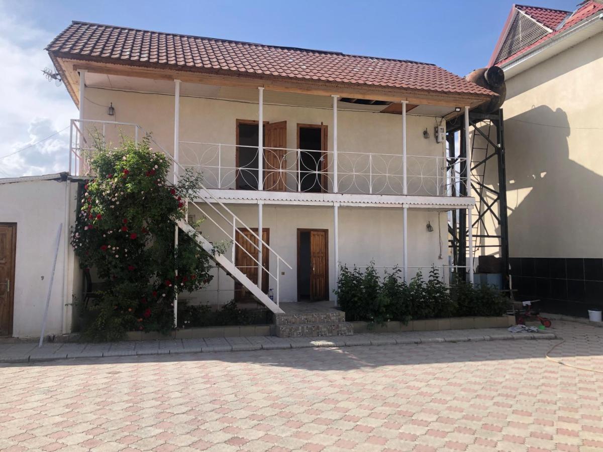 Гостевой Дом Айша Guest House Aisha Cholpon-Ata Ngoại thất bức ảnh
